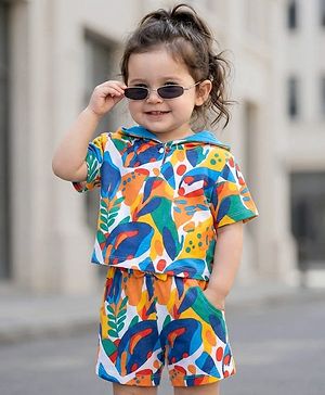 Babyhug 100% Cotton Single Jersey Knit Half Sleeves Hooded T-Shirt & Shorts Set With Tropical Print - Yellow & Blue