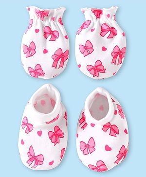 Babyhug 100% Cotton Knit Mittens & Booties Set with Bow & Hearts Print - White