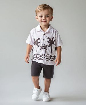 Bonfino Woven Half Sleeves Resort Collar Oversized Shirt & Shorts Set with Beach Theme Print - Offwhite