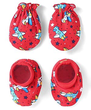 Babyhug 100% Cotton Knit Mittens & Booties Set with Airplane Print - Red
