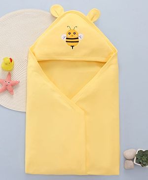 Babyhug Cotton Interlock Knit Hooded Towel with Bee Print L 76.2 x B 76.2 cm - Orange