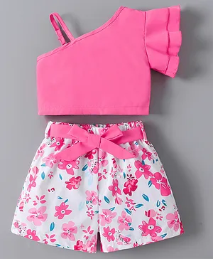 Mark & Mia Sleeveless Top &
                              Shorts Set with Fabric Belt & Floral
                              Print - White & Fuchsia