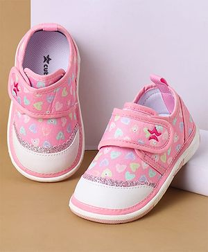 Cute Walk by Babyhug Velcro Closure Casual Shoes with Heart Print & Glitter Detailing - Pink