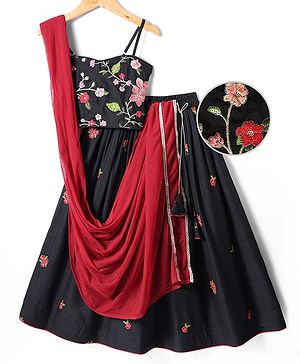 Pine Kids Woven Sleeveless Choli Lehenga Set With Floral Embroidery & Dupatta - Black