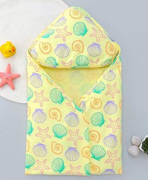 Babyhug Interlock Knit Hooded Wrapper with Sea Life Print L 76.2 x B 76.2 cm - Yellow