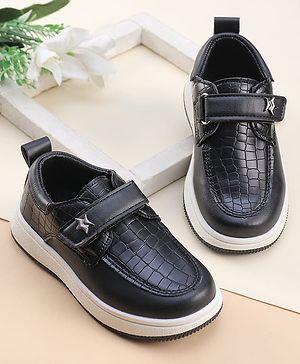 Cute Walk by Babyhug Solid Party Wear Shoes With Velcro Closure - Black
