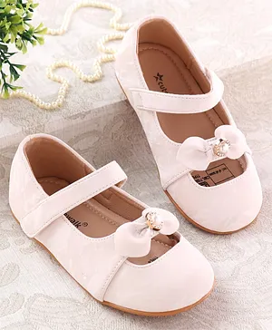 Cute Walk by Babyhug Velcro Closure Ballerina
                      with Bow Applique - Beige
