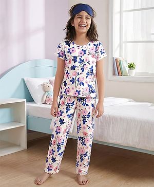 Pine Kids Cotton Knit Half Sleeves  Capri Night Suit With Floral Print - White