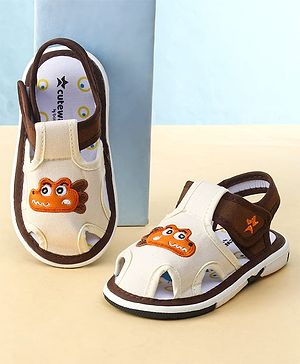 Cute Walk by Babyhug Sandals With Velcro Closure & Animal Patch - Brown
