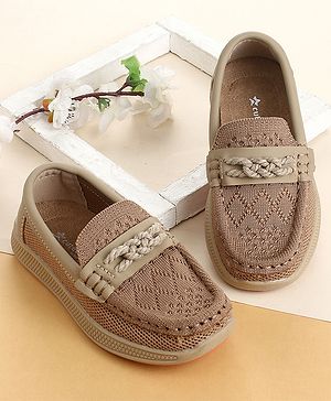 Cute Walk by Babyhug Slip On Solid Loafer - Beige