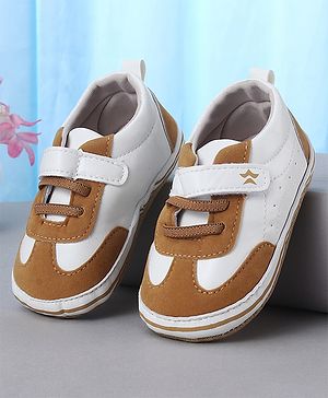 Cute Walk by Babyhug Velcro Closure Booties - Brown
