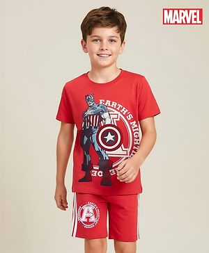 Babyhug Marvel Single Jersey Knit Half Sleeves T-Shirt & Shorts Set With Avengers Graphics - Red