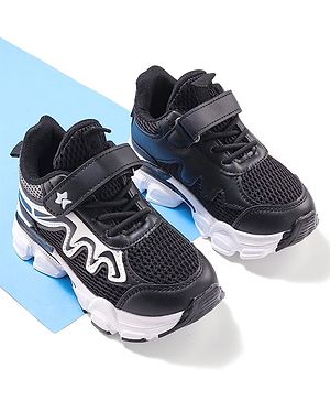 Cute Walk by Babyhug Sneaker Shoes With Velcro Closure - Black