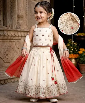 Babyhug Woven Sleeveless Lehenga
                              Choli Set With Sequin Detailing &
                              Dupatta - White