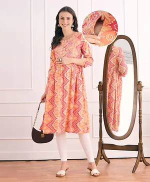 Bella Mama Woven Three Fourth Sleeves
                              Maternity Kurta With Bandhani Print &
                              Embrodiered Yoke - Coral