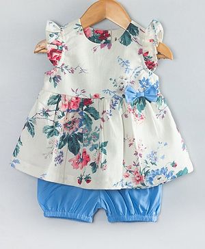 Hugsntugs Cotton Frill Sleeves Floral Printed Bow Applique Detailed Top & Shorts Set - White & Blue