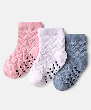 Cute Walk by Babyhug  Knit Ankle Length Anti Bacterial Anti Skid Socks with Design Pack of 3 - Pink White & Light Blue