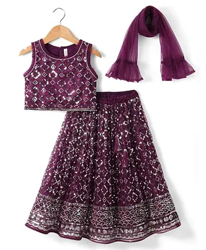 Babyhug Woven Sleeveless Lehenga
                              Choli and Dupatta Set with Sequin
                              Embroidery - Wine