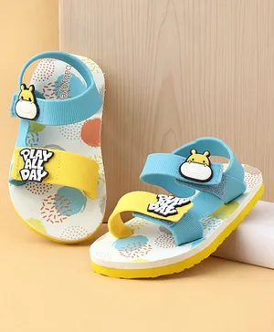 Babyoye Sandals With Animal Applique &
                      Velcro Closure - Yellow