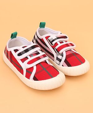 Cute Walk by Babyhug Velcro Closure Checks Casual Shoes - Red