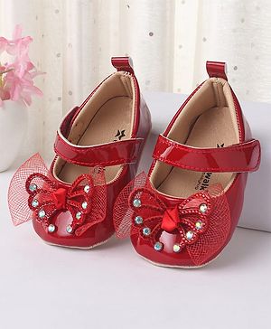 Cute Walk by Babyhug Booties With Velcro Closure & Butterfly Applique - Red