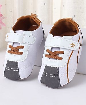 Cute Walk by Babyhug Velcro Closure Booties with Stripes - White