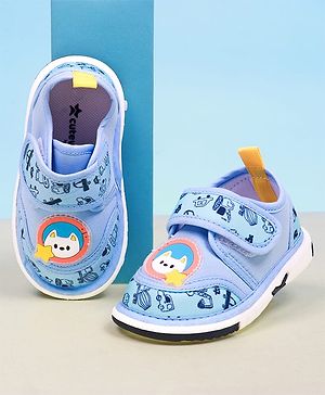 Cute Walk by Babyhug Velcro Closure Vehicles Printed Casual Shoes With Applique - Blue