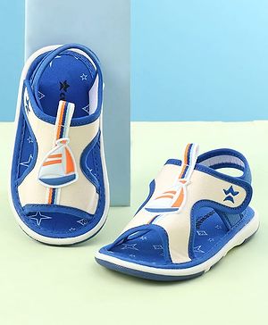 Cute Walk By Babyhug Velcro Closure Sandals With Boat Patch - Blue