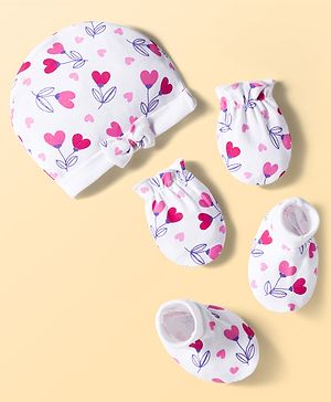 Babyhug 100% Cotton Interlock Knit Cap Mittens & Booties Set With Heart Print White - Diameter 9 cm