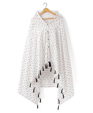 Babyhug 100% Cotton Multi Purpose Breast Feeding Nursing Scarf - White| Travel-Friendly| Machine Washable| Soft Breathable Fabric| Easy Button Closure| Stylish & Discreet for Feeding & Breast Pump Use