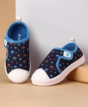 Cute Walk by Babyhug Velcro Closure Casual Shoes with Star Print - Navy Blue