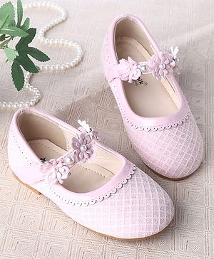 Cute Walk by Babyhug Velcro Closure Ballerina With Floral Applique & Checks Design - Pink
