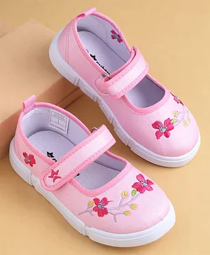 Cute Walk by Babyhug Velcro Closure Casual
                      Shoes with Floral Embroidery - Pink