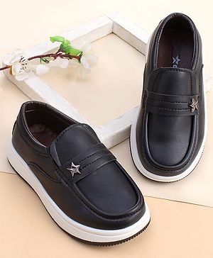 Cute Walk by Babyhug Slip On Solid Color Loafers - Black
