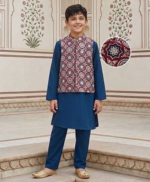 Pine Kids Cotton Woven Full Sleeves Kurta Pajama with Jacket & Motif Print - Maroon