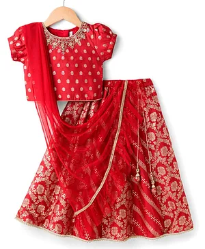 Babyhug Brocade Woven Half Sleeves
                              Choli Lehenga & Dupatta Set With
                              Floral Print - Red