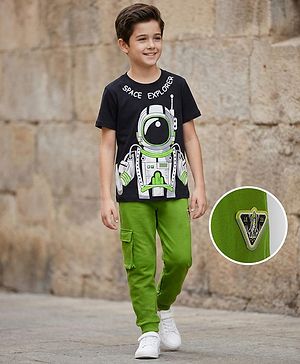 Pine Kids Single Jersey Knit Half Sleeves T-Shirt & Lounge Pant With Space Theme Print - Black & Green