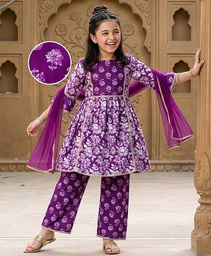 Pine Kids Cotton Woven Three Fourth Sleeves Kurta Salwar & Dupatta Set With Floral Print - Purple