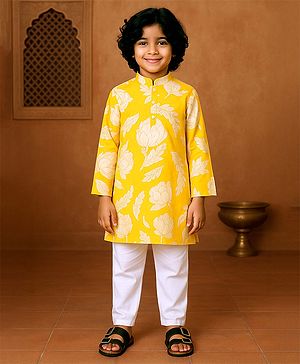 Kiddopanti Cotton Woven Full Sleeves Floral Printed Kurta Pyjama Set - Yellow & White