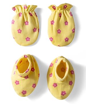 Babyhug 100% Cotton Knit Mittens & Booties with Floral Print - Yellow