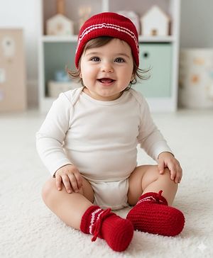 Babyhug Hand Knit Woollen Cap and Bootie Set Red - Diameter 11 cm