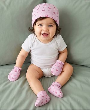 Babyhug 100% Cotton Knit Cap Mittens & Booties With Stripes & Heart Print Pink - Diameter 10 cm