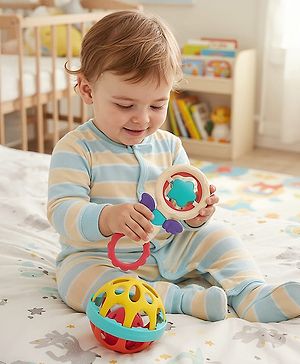 Babyhug Baby Rattles Pack of 2 | Bright Colors & Sounds|Promotes Motor Skills & Sensory Development|Fun & Engaging Toy|Safe, Non-Toxic|Improves Grasping Skill| Ideal Gift for 3+ Months | BIS Certified