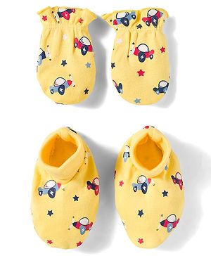 Babyhug 100% Cotton Knit Mittens and Bootie Set with Vehicle - Yellow