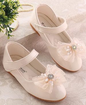 Cute Walk by Babyhug Velcro Closure Ballerina with Bow Applique - Beige