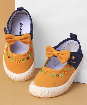 Cute Walk by Babyhug Velcro Closure Shoes With Floral Applique - Yellow