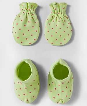 Babyhug 100% Cotton Interlock Knit Mittens & Booties Set With Polka Dot Print - Lime Green