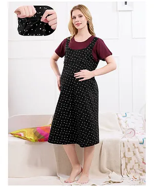 Quira Viscose Woven Half Sleeves Stars Printed Maternity Nighty With Side Side Zipper Nursing Access - Black
