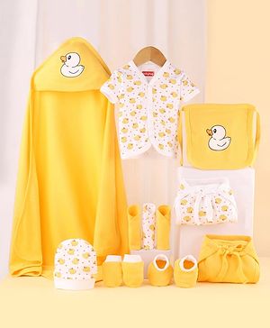 Babyhug Premium 100% Cotton Newborn Gift Set  11 Pcs Clothing Hamper Duck Print - Yellow| Jhabla, Bib, Wrapper, Mittens, Booties, 3 Wash cloths & 2 Nappies| Gift Set for New Born Boys & Girls