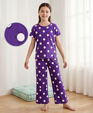 Pine Kids Single Jersey Knit Half Sleeves Co-ords Capri Night Suit With Polka Dot Print - Purple